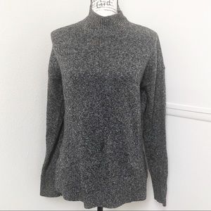 Tahari‎ Grey Turtleneck Sweater Size XS